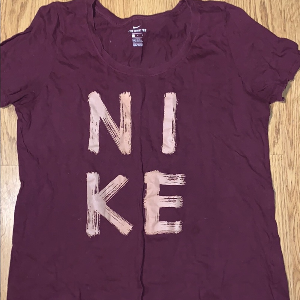 Nike t shirt large newer worn